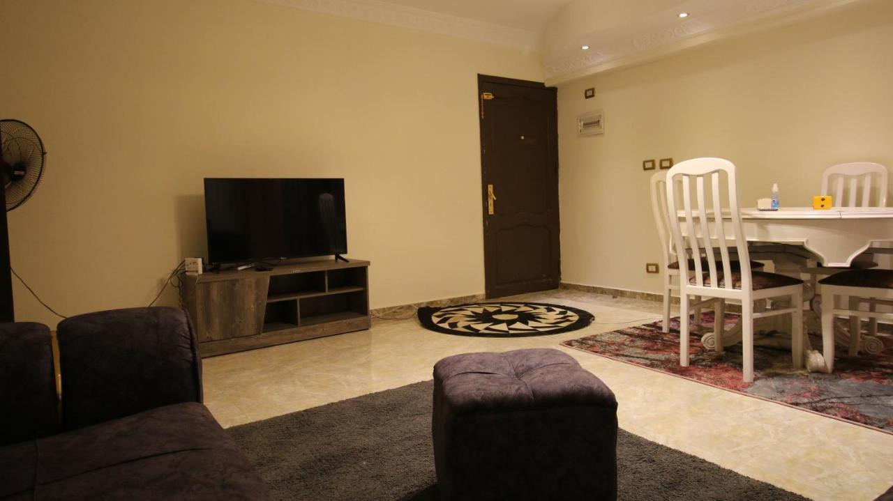 8 Wonderful Apartments In Palm City Compound & 1 Hour From The Red Sea Only To Ain El Sokhna 카이로 객실 사진